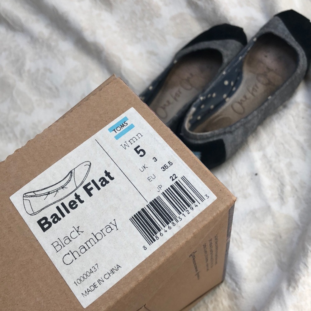 Toms - Picture 6 of 6